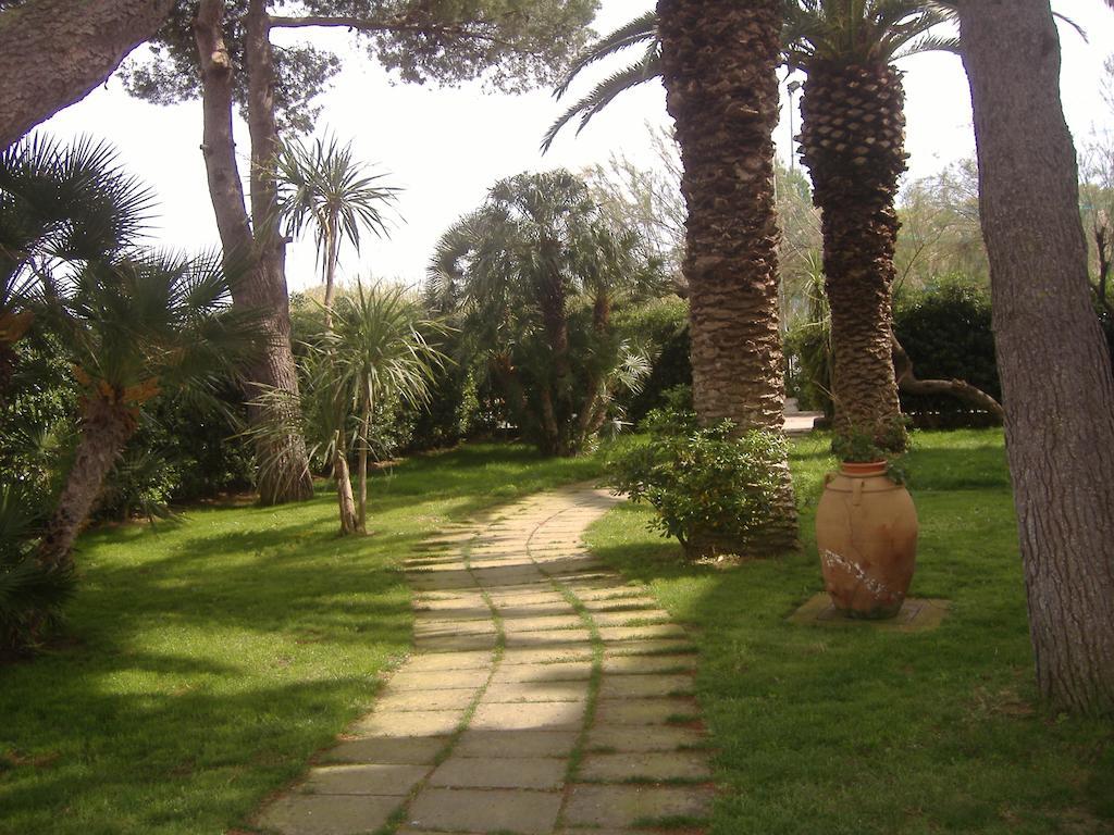 Ecoresort Le Sirene - Caroli Hotels Gallipoli Esterno foto